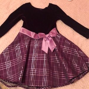 🦋beautiful dress used one time 🌸